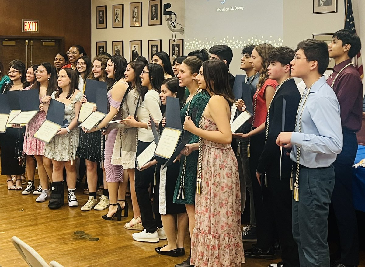 Elissa Andrade (@mselissaandrade) on Twitter photo Congratulations Distinguished Hispanic Scholars Class of 2024! So proud of you and all of your accomplishments 🎓<a href="/MCPS_HAE1996/">Hispanic Alliance for Education, Inc.</a> Congratulations Distinguished Hispanic Scholars Class of 2024! So proud of you and all of your accomplishments 🎓<a href="/MCPS_HAE1996/">Hispanic Alliance for Education, Inc.</a>
