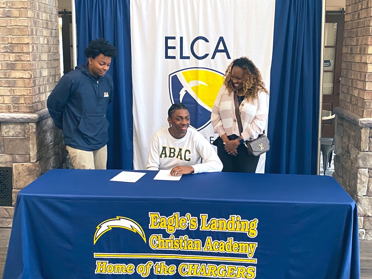 ☁️#PRO Elevation Inc.✈️

🏀’24 @charly_guentio (ELCA) has made it official with Abraham Baldwin Agricultural College🖊️ 

☑️The 6’7” active post is excited to compete in the @SSACsports and represent #ABAC 

#Elevate #AgainstAllOdds