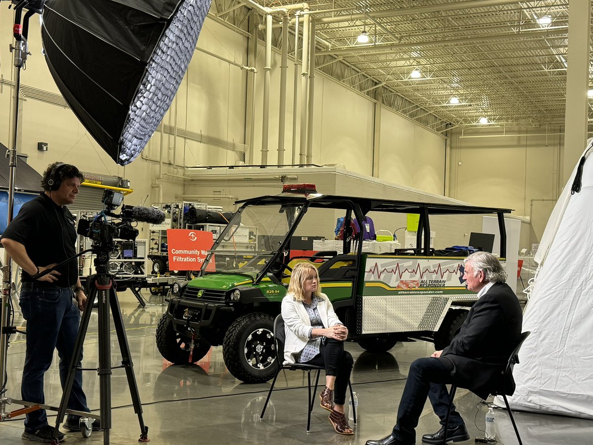 Thank you to Welsh broadcaster @S4C and @MaxineERHughes for coming to our @SamaritansPurse Airlift Response Center and disaster response warehouse in NC today. It was a privilege to share about the work that we are doing around the world in Jesus’ Name.