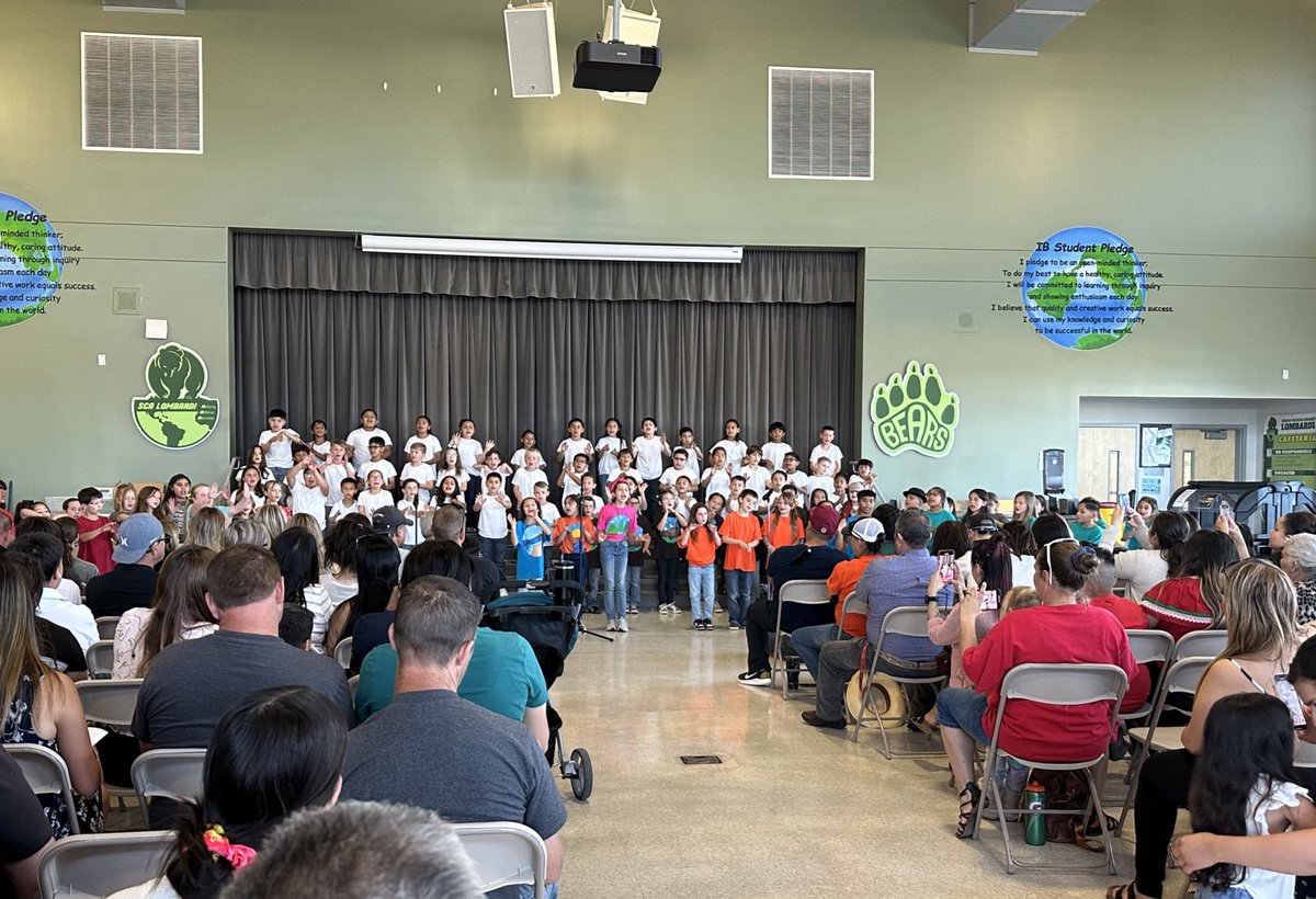 Packed house tonight at the SCA Lombardi 2nd-grade play! #GeologyRocks concludes their How the World Works IB unit. Great job students and teachers! #BurtonExperience #IBPYP