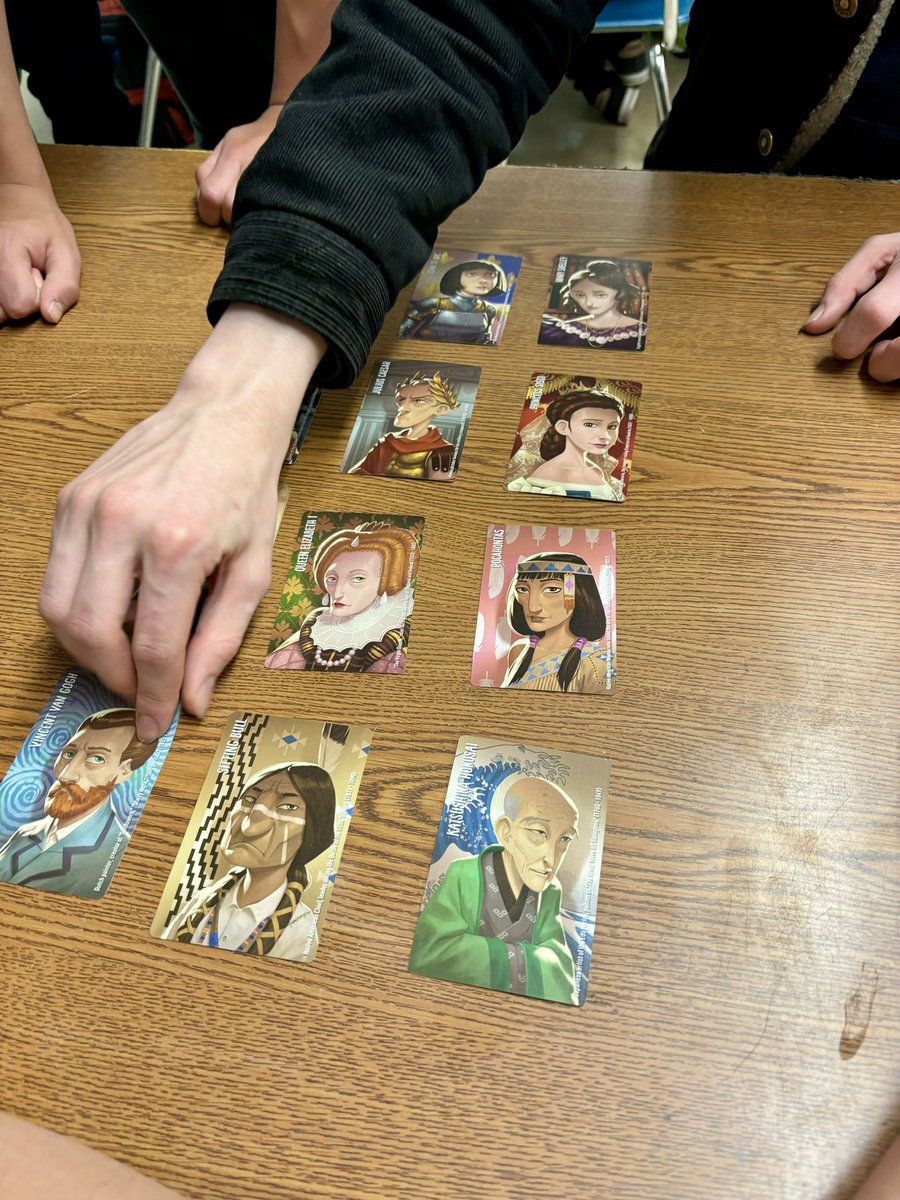 History Club tried out the cooperative card game #Similo. 2 games ran concurrently as one group played with the History edition and the other played with the Myth edition. Lot of higher order thinking, strategy, and forging connections in this game! #games4ed #tlap #sstlap