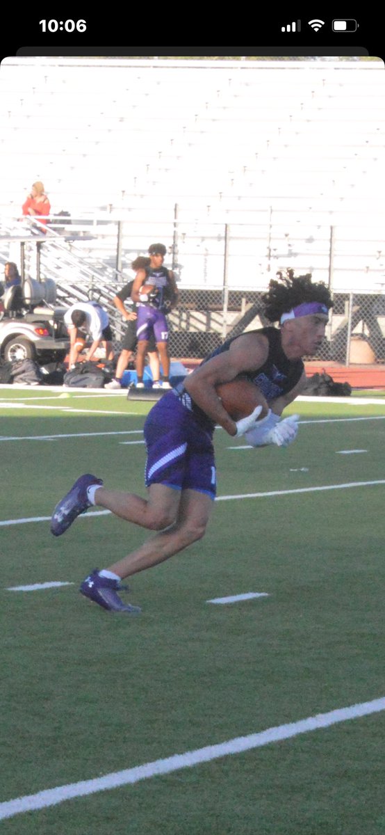 Marcus_Newman11's tweet photo. Spring ball in full swing @CChavezFB ! 
#chavezmade
#recruitchavez

@azc_obert @JUSTCHILLY @KevinMcCabe987 @BJMedia1 @AZHSFB @gridironarizona https://t.co/2DPVHda9jk