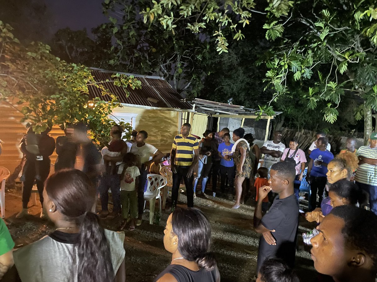 Gracias al equipo del compañero Edward por recibirme y darme el mejor de los tratos. Con este equipo no hay duda que en Juan Thomas Ganamos!! <a href="/FPcomunica/">@Fuerza del Pueblo (FP)</a> #EnLaCasillaFPVota4SDN