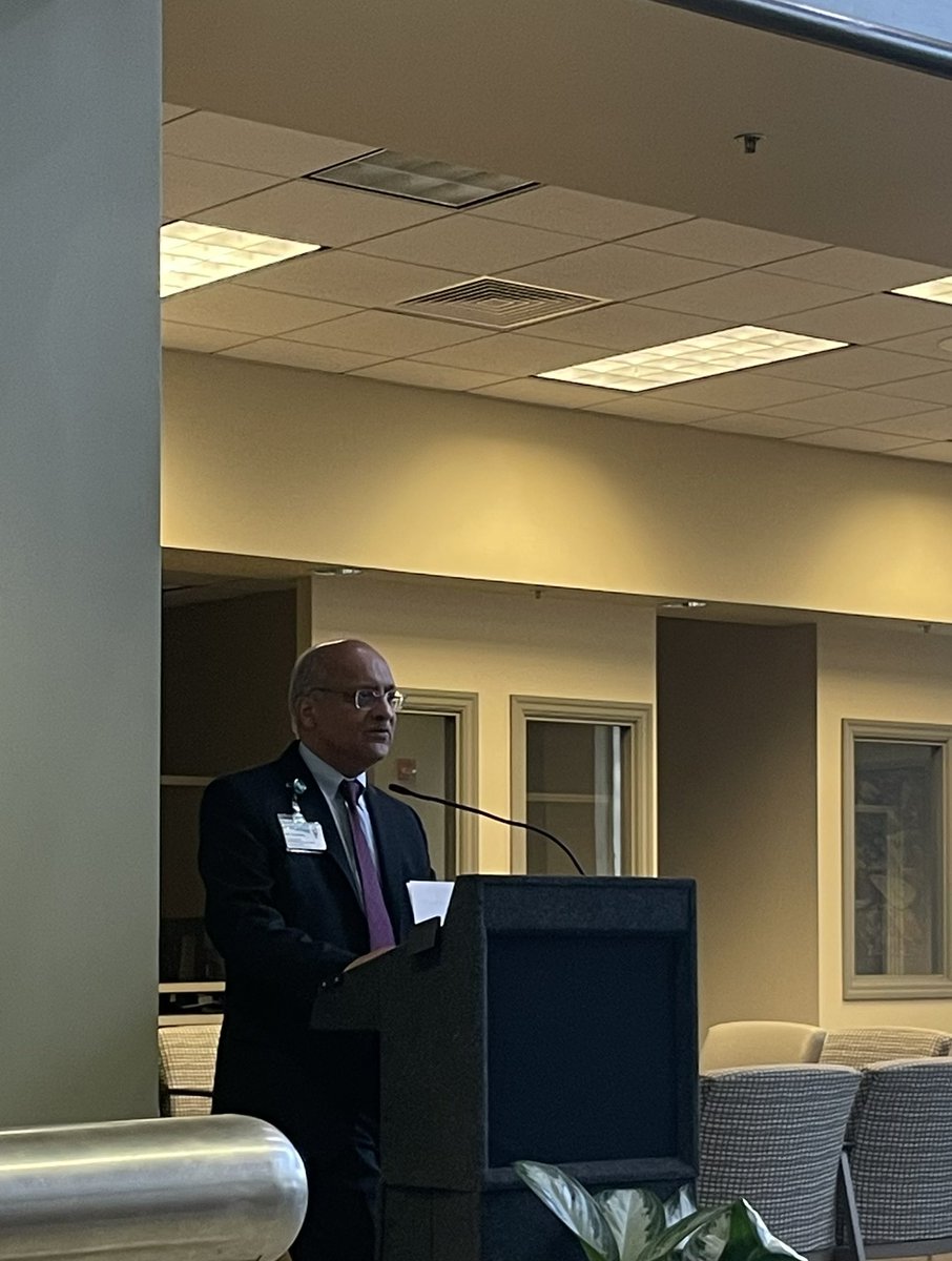 Thank you to the Medical Alumni Association for hosting a Dean’s Reception in Huntsville tonight. I was glad to attend, say a few words, & gather with colleagues at the @uabheersink Huntsville regional medical campus. I am so proud of the work we are doing in every corner of AL.