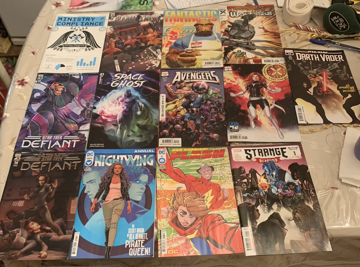 Pt 2 of the #NCBD Haul #BloodHunt continues with #Avengers & #StrangeAcademy I finally get my hands on #JayGarrettTheFlash finale. I told you folk what was up with #StarTrekDefiant already & I get Bea’s origin in #NightwingAnnual Now reading #SpaceGhost  #OneMinuteBadReviews