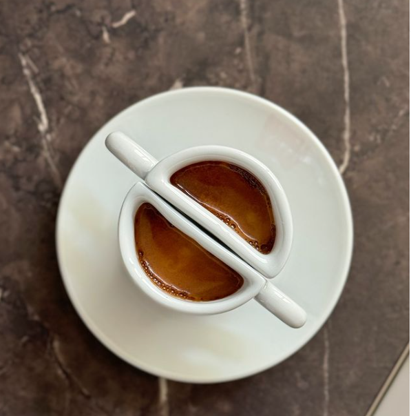 AleXandra Merz 🇺🇲 tweet media