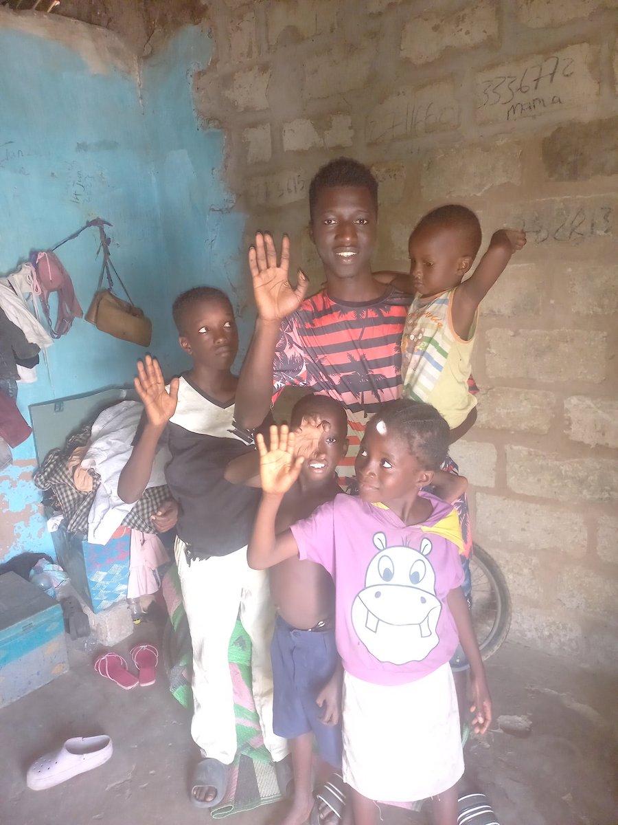 Hello everyone ,I'm landing living with my younger siblings, I'm the elderly of my family, so i take care of them since we lost our father ,things are really going so hard with us, please we are here sacking for a helping hand from anyone who can help with anything little.  🙏 ✝️