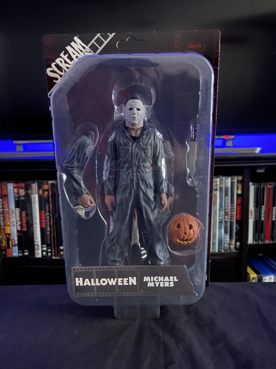 I JUST LOVE THIS SCREAM GREATS MICHAEL MYERS FIGURE @TrickorTreat831 REALLY OUT DID THEM SELF WITH THIS ONE FORSURE🎃🔪 #ScreamGreats #Halloween #MichaelMyers #TrickOrTreatStudios