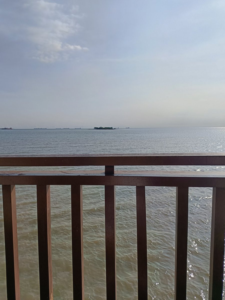 benliau's tweet photo. "Is the goal the path to joy, or is joy found along the way? Strive, but savor each step; happiness dwells in the journey, not just the end." #quotes #quotesdaily https://t.co/y39YdnS8m2