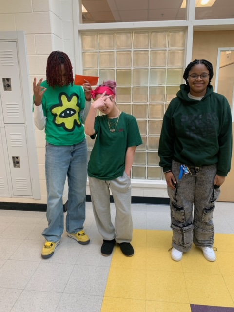 HamptonHighMHW's tweet photo. #MentalHealthAwarenessMonth  #HenryCares #Wellness https://t.co/oYrpT4A89Z