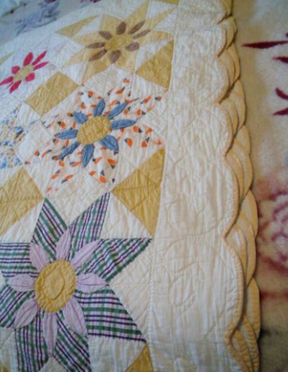 Q1: What mathematics do you see in this image?
#ElemMathChat