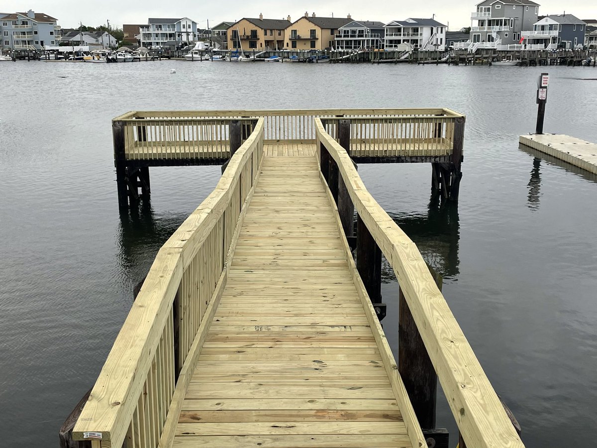 #Brigantine Fishing Pier Restorations:

Thank you to the Brigantine Public Works for repairing and restoring our fishing pier by the boat ramp.

I’m always so proud of how hard all of you work to keep our little island clean and beautiful!