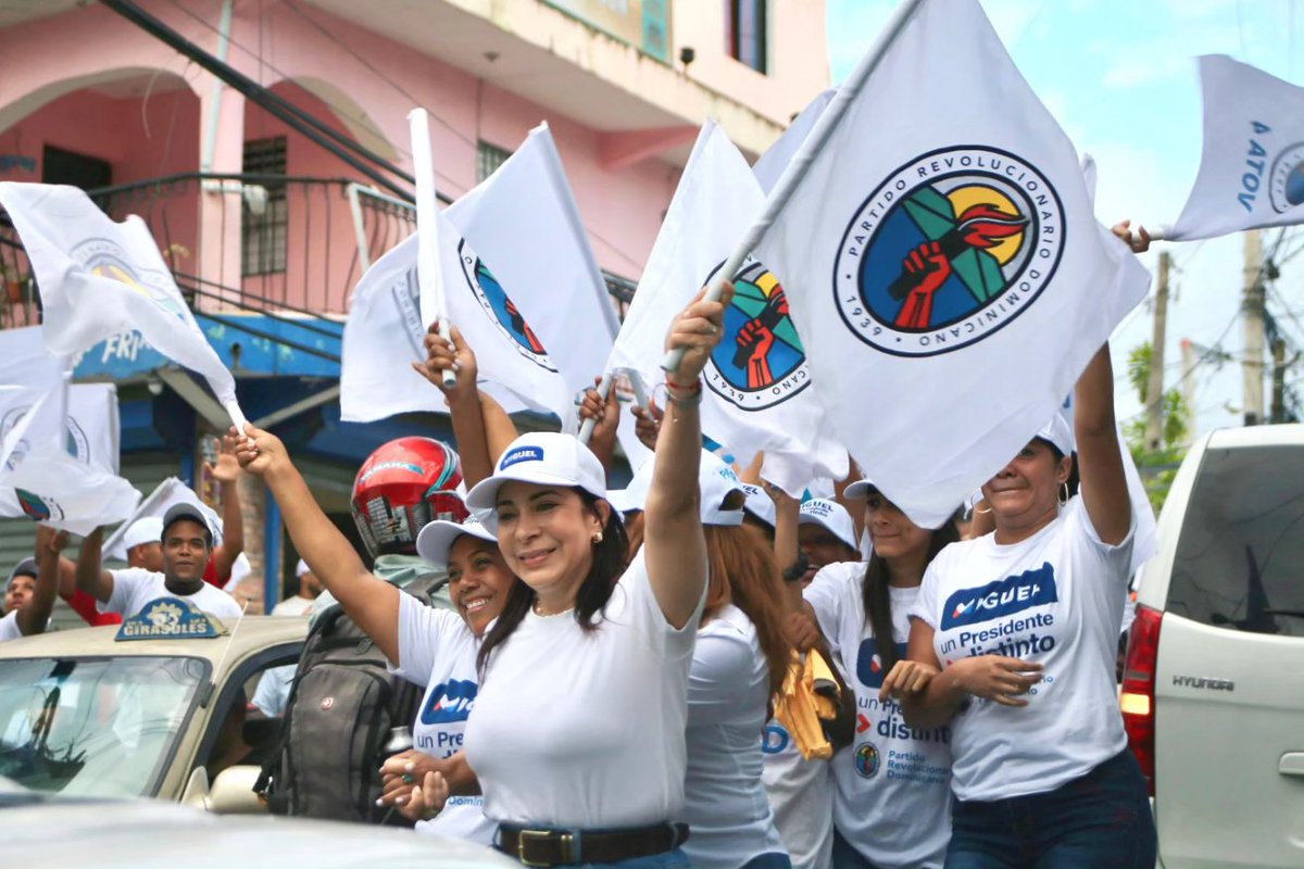 En el sector Los Girasoles se siente el cariño y la llama del @miprd1939, la comunidad decidió que este 19 de mayo tendremos un gobierno distinto. Agradecemos a todos los comunitarios y al presidente del partido de esta demarcación #juniorsjesus, @wandertaveras1 y #jevito que…