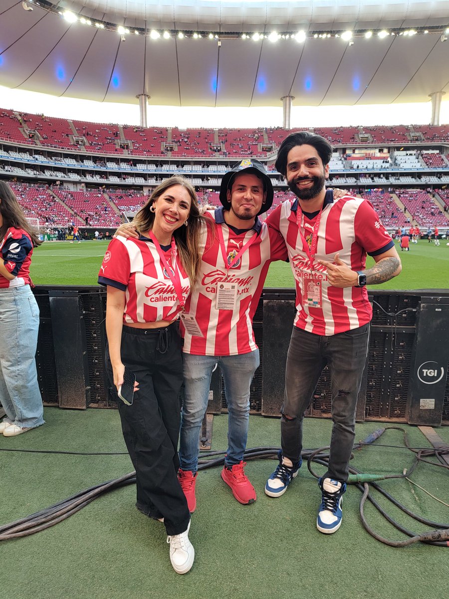 Treeqck's tweet image. Excelente victoria la de ayer , Gracias a @Chivas y al @soportechivas por esta #ExperienciaRojiblanca