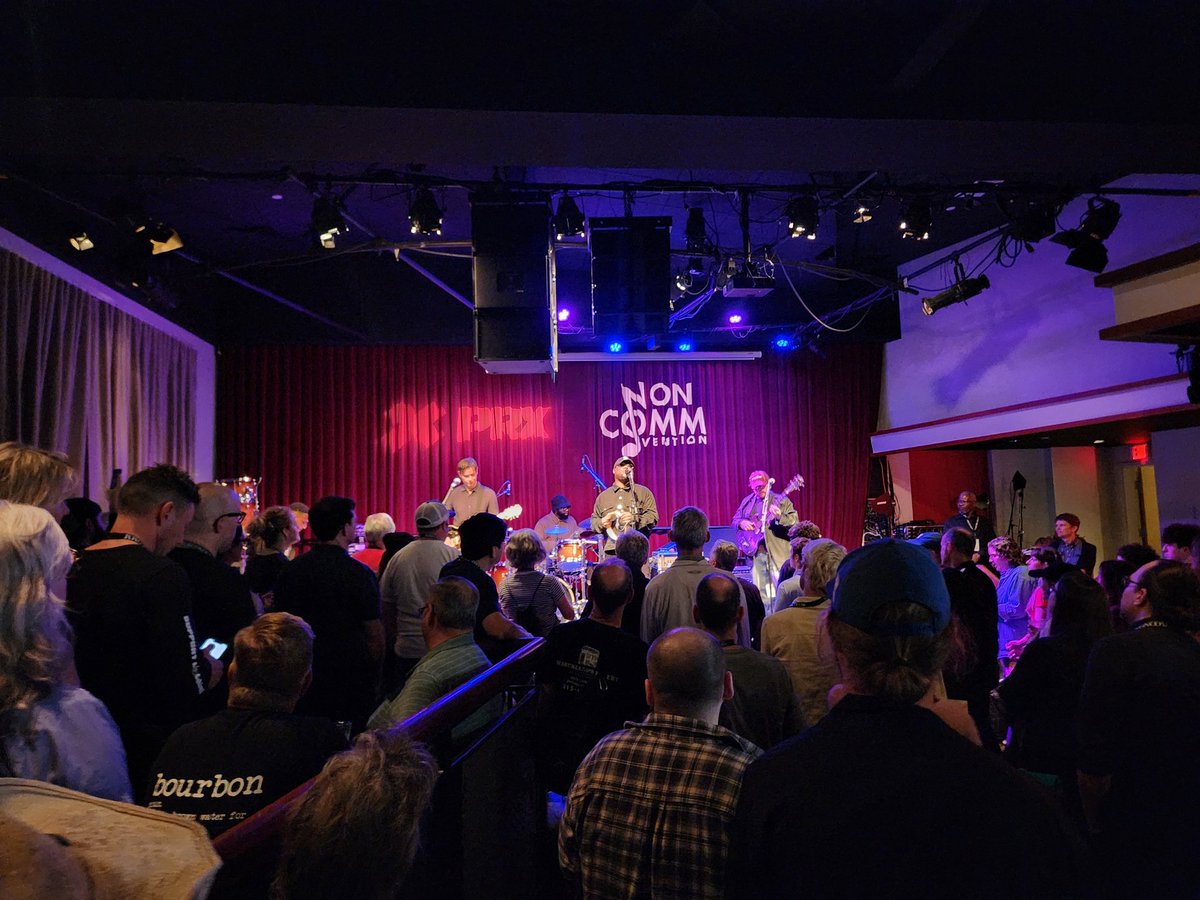 lcbrown91's tweet image. Finally back at #NONCOMM! MRCY exuded soul and heart 
instagram.com/mrcy.mrcy.mrcy/