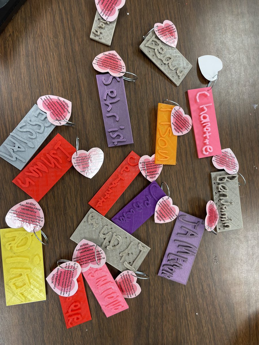 Kindergartners wrote their names on @tinkercad using the scribble tool. Now their parents have a forever reminder of how their child wrote their name in kindergarten. I added a poem I wrote to complete the gift. ❤️@NISDBeard @NISD @MathPatty