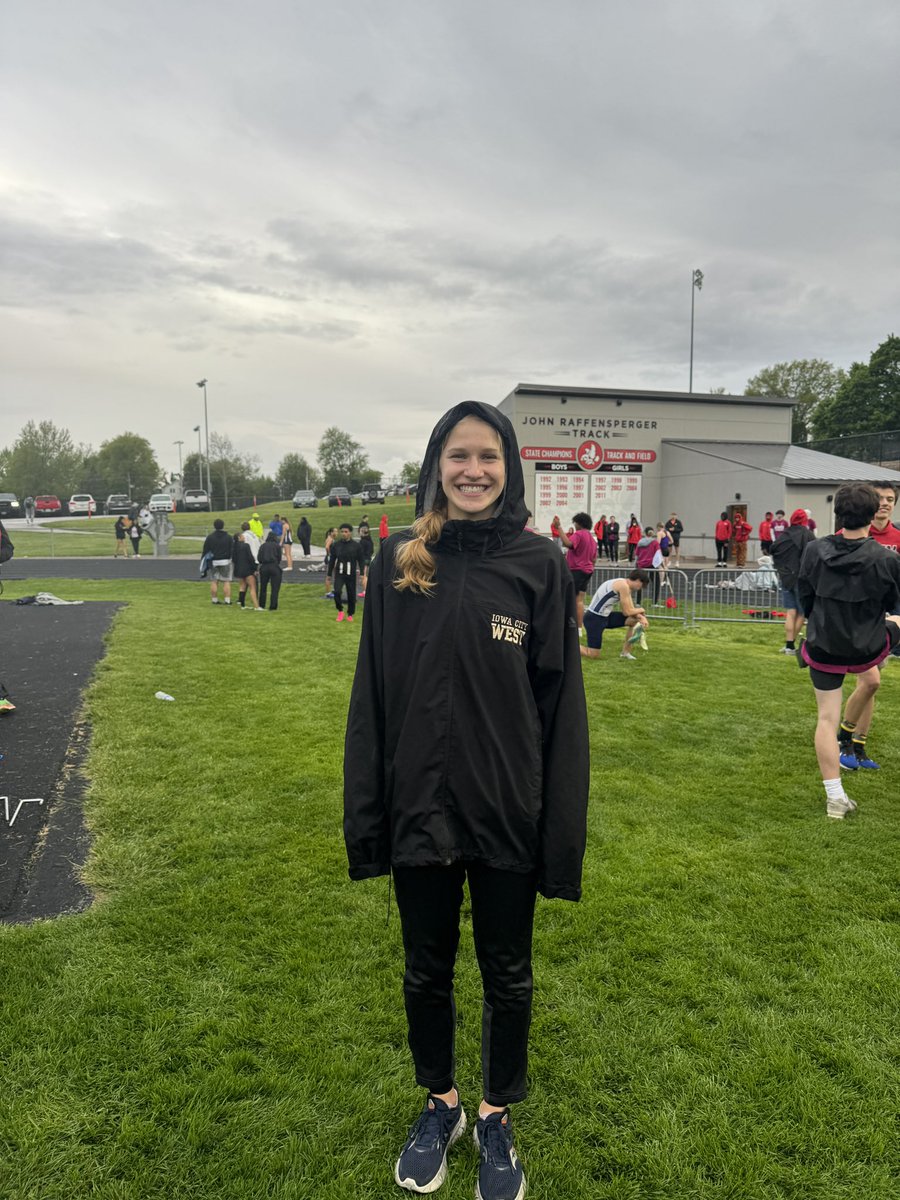 DISTANCE MEDLEY!! The girls punched a ticket on to state!!! The team finished 2nd overall with a time of 4:20.42!! A marvelous showcase of teamwork and endurance from Natalie Steva, Jaylin Herring, Erinn Varga, and Kate Van Waning!!