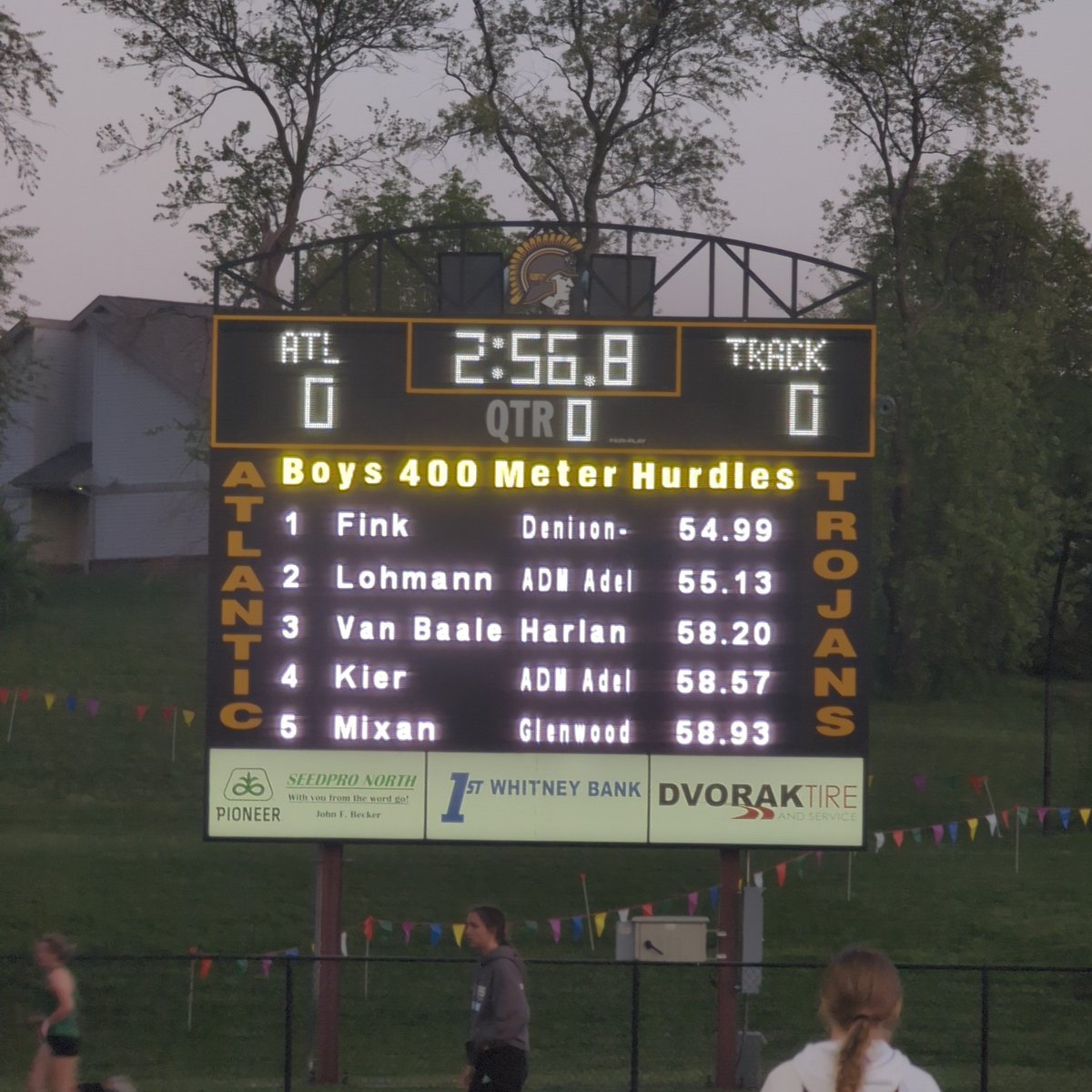 Monarch Track tweet media