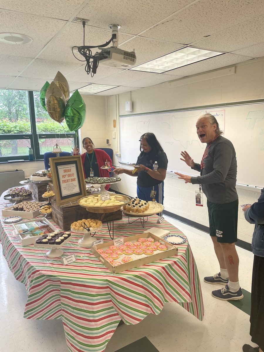 MTMPrincipal (@mtmprincipal) on Twitter photo Thank you Twain PTA for your support of our faculty & staff this week & always! With gift cards, candy, a dessert bar already & a lunch tomorrow we are so grateful for your generosity! π
ππͺπ€π<a href="/TwainMS/">Twain Middle School</a> <a href="/FCPSR3/">FCPS Region 3</a> #TwainPride Thank you Twain PTA for your support of our faculty & staff this week & always! With gift cards, candy, a dessert bar already & a lunch tomorrow we are so grateful for your generosity! π
ππͺπ€π<a href="/TwainMS/">Twain Middle School</a> <a href="/FCPSR3/">FCPS Region 3</a> #TwainPride