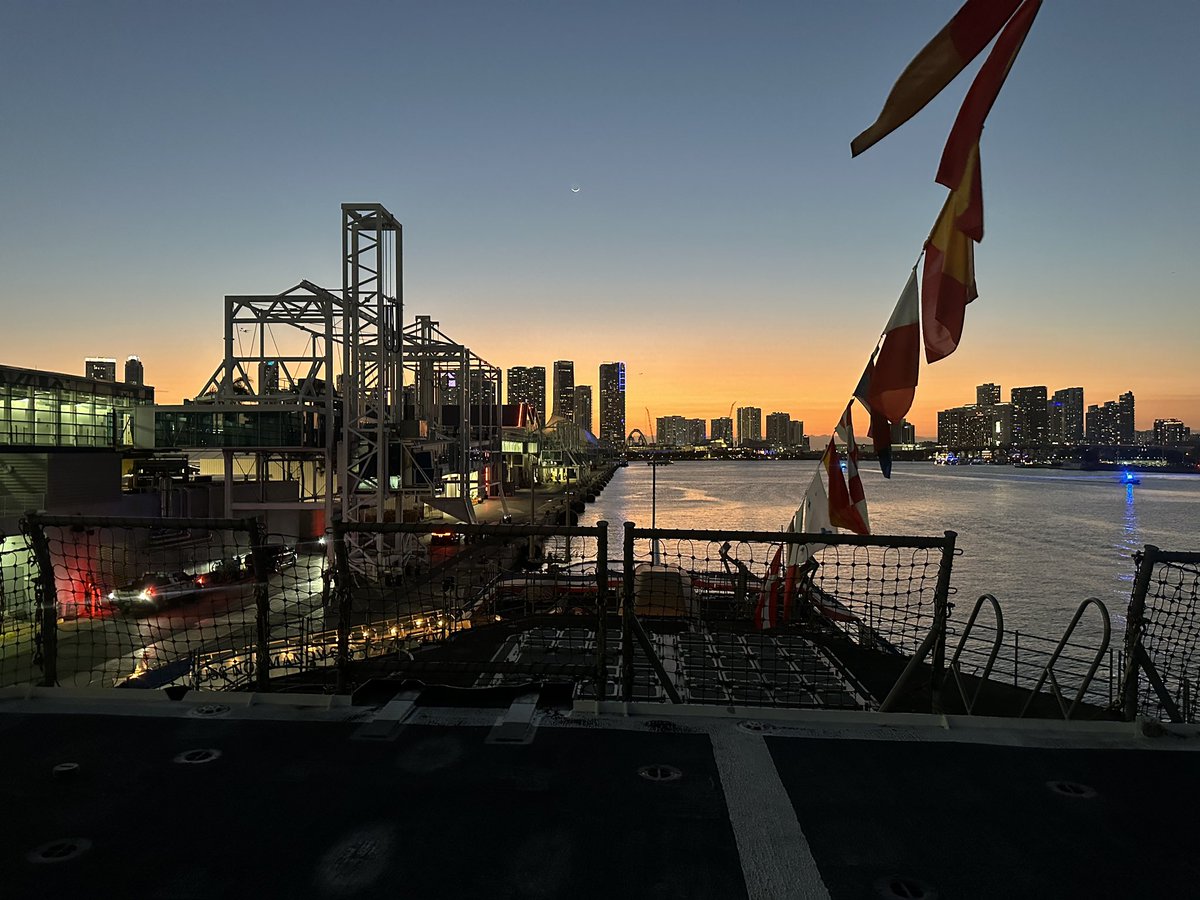 #FleetWeekMiami USS NORMANDY ⚓️
Thank you @USNavy for having me #ForgedByTheSea