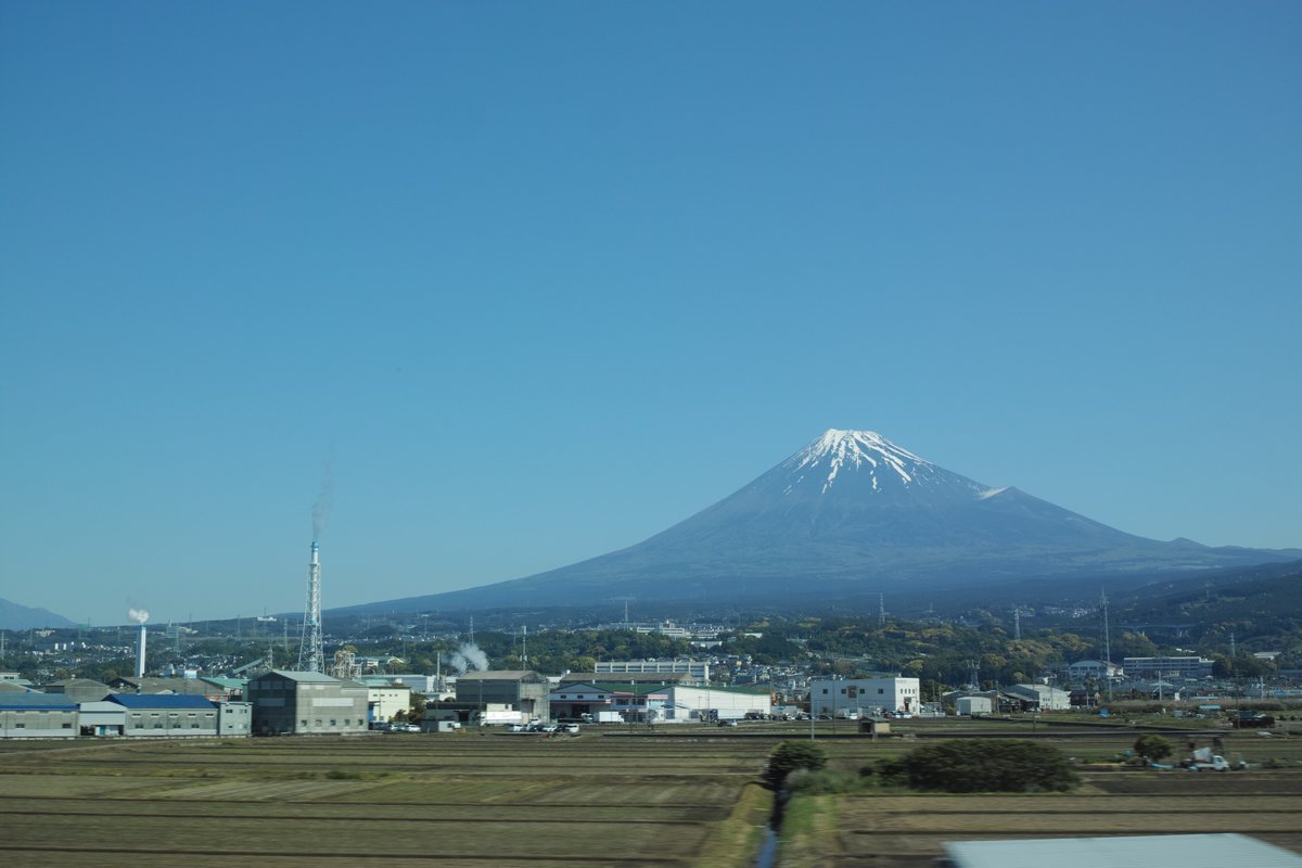 今日の富士山

photo : sigma dp2 quattro f11 1/125 ISO100