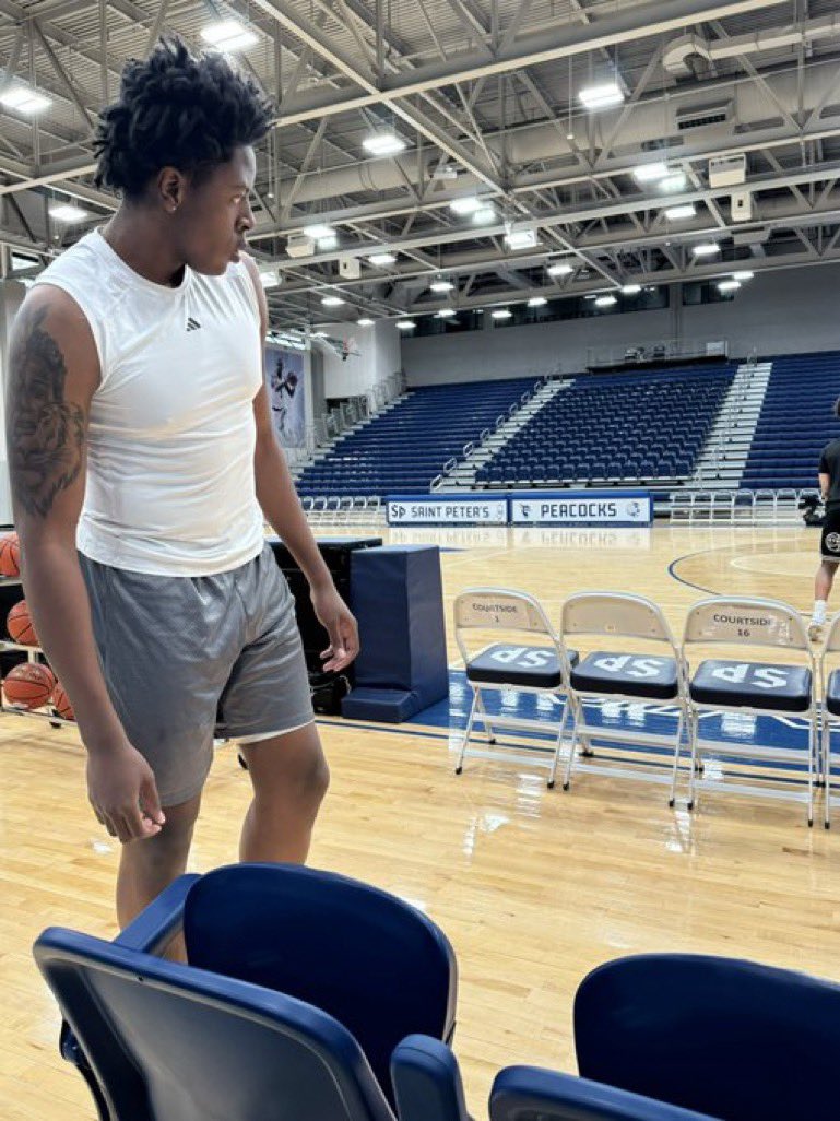 6’7 2024 forward Tyler Edore has recently heard from Delaware, William &amp; Mary, St. Peter’s, Presbyterian, Morgan State, Quinnipiac, +. 

3.95 GPA with a 7’4 wingspan. 

Unsigned big on the east coast with an active recruitment.