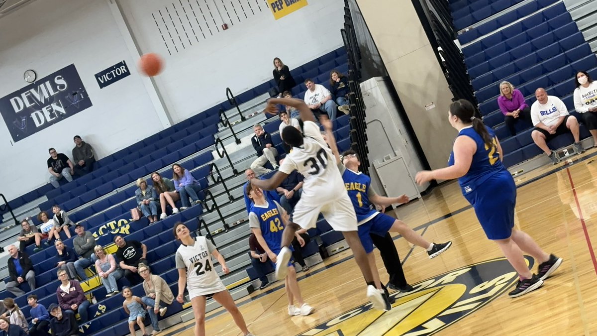 Victor Blue Devils Ψ╰(•̀ᴗ•́ )╯ tweet media