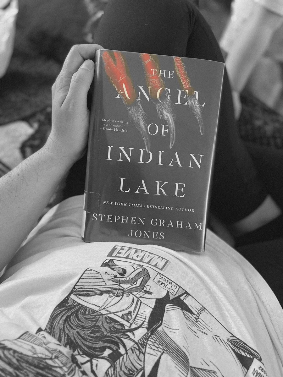 No surprise but The Angel of Indian Lake broke me 😭😭 thank you @SGJ72 for bringing Jade Daniels into the world! #JadeDanielsismyfinalgirl