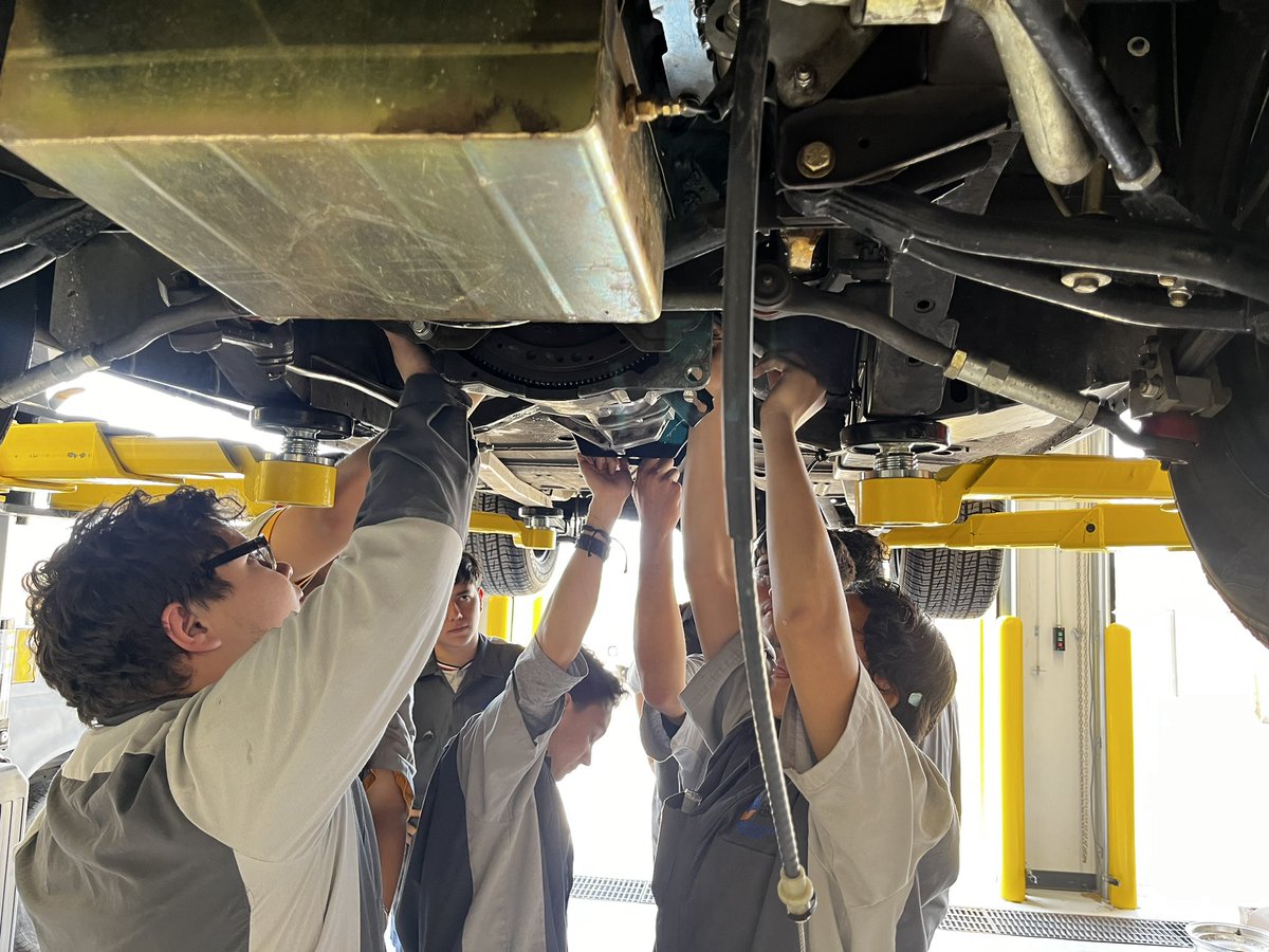 All hands on deck in the #AutomotiveTechnology shop @OurCareerCenter @YsletaISDCTE. The topic of the week is manual transmissions. Students removed, inspected, and reinstalled a manual transmission on this Mustang. @BrendaChR1 @vlara_82 @BMelendez_RHS @YsletaISD @Autotech2yisd