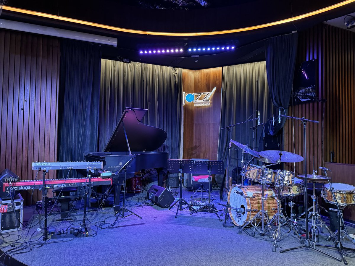Tonight is our 2nd sold out night a JAZZ AT LINCOLN CENTER SHANGHAI CHINA. ⁦@manuelvalera⁩ JanekGwizdala ⁦@sonordrumco⁩ ⁦@ZildjianCompany⁩ ⁦@vicfirth⁩ ⁦@remopercussion⁩ ⁦⁦@dwdrums⁩ pedals.