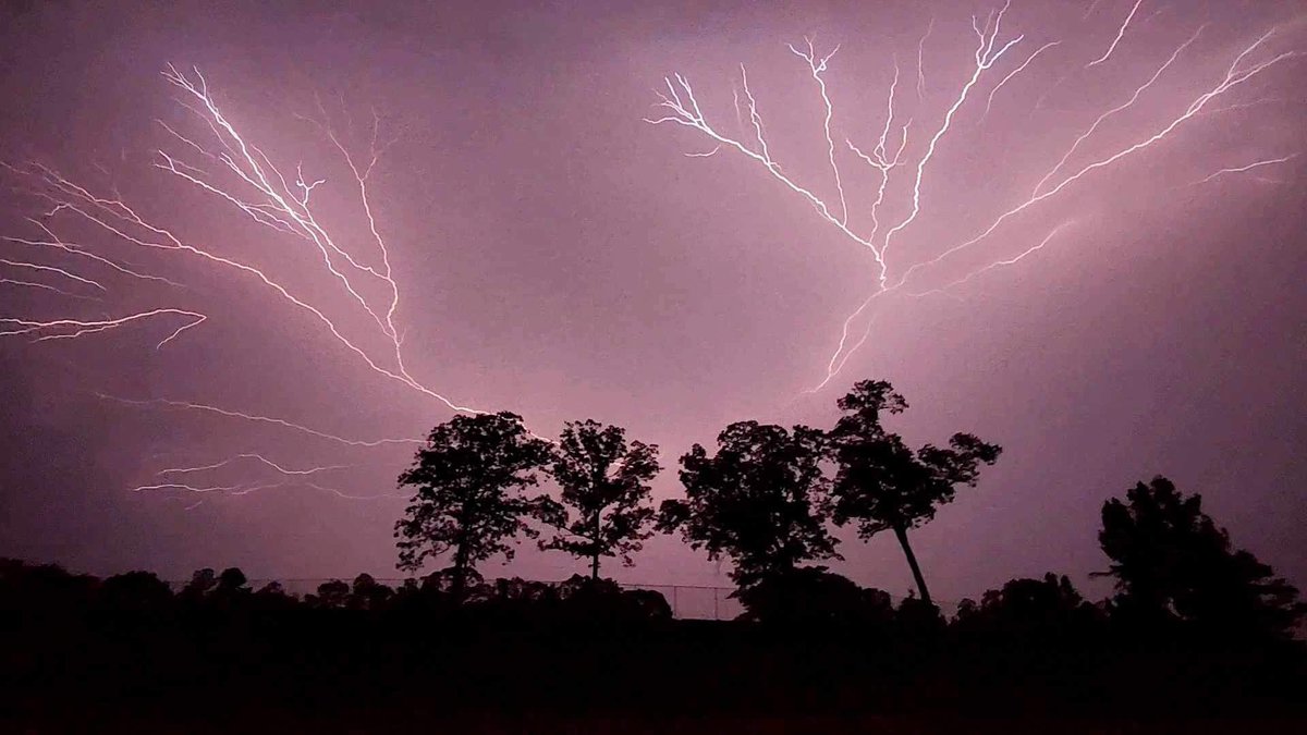 Lighting over Tuscaloosa County tonight… photo from Donnie Caffee