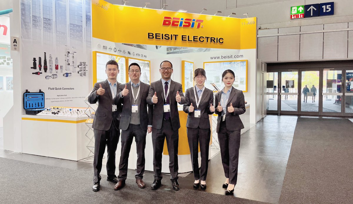 The Hannover Messe wrapped up perfectly. Big shoutout to our BEISIT team for all your hard work—you made it happen! 👍

#hannovermesse #BEISIT #teamwork #exhibitionsuccess