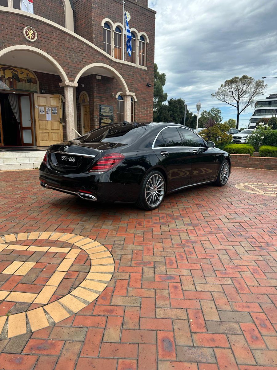 🚖 Looking for reliable and luxurious chauffeur services in the western suburbs of Melbourne? Look no further than Melbourne Chauffeur Cabs! 🌟 ✨ Our Speciality: 👉 Prompt and Professional Service 👉 Experienced chauffeurs with local knowledge 👉 Impeccably maintained fleet of