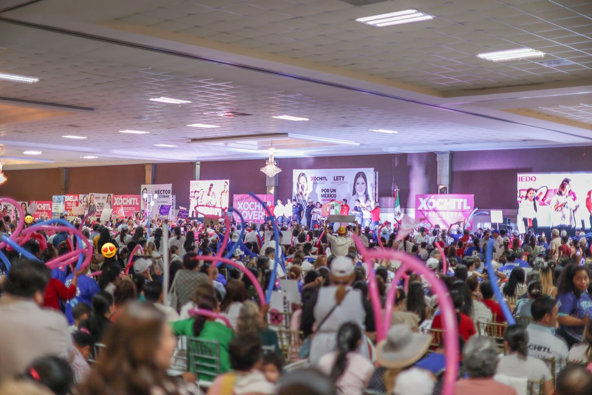 XochitlGalvez's tweet photo. Vamos a ganar porque las familias mexicanas ya están cansadas de salir a la calle con miedo.

Voy a ser una Presidenta valiente que no le va a temblar la mano para enfrentar a los delincuentes y regresar la paz y la tranquilidad que tú mereces.

¡Gracias Matamoros, Tamaulipas!

#XóchitlPresidenta