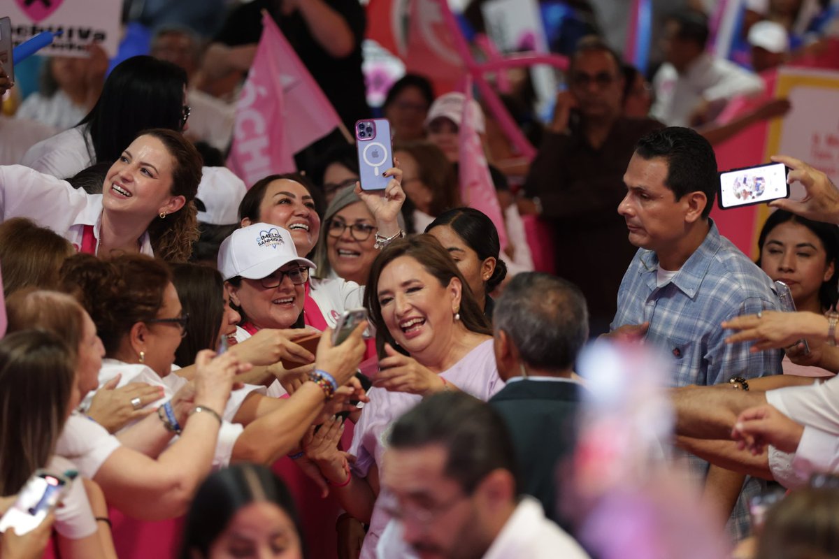 XochitlGalvez's tweet photo. Vamos a ganar porque las familias mexicanas ya están cansadas de salir a la calle con miedo.

Voy a ser una Presidenta valiente que no le va a temblar la mano para enfrentar a los delincuentes y regresar la paz y la tranquilidad que tú mereces.

¡Gracias Matamoros, Tamaulipas!

#XóchitlPresidenta