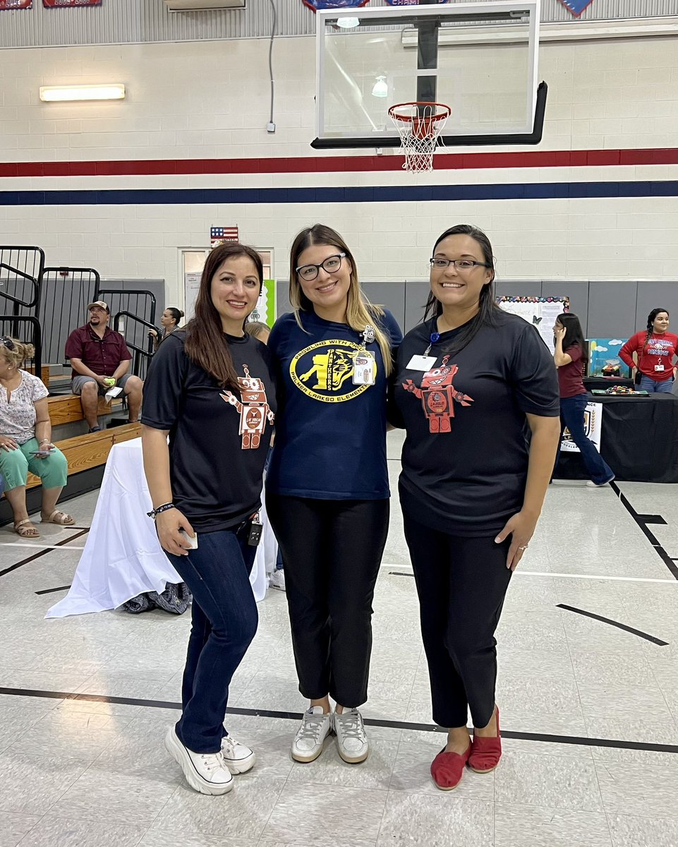 😲Kinder and 1st graders are coding?
🤔Whoa! How old are they?
😮Wow, they have such great vocabulary! 
😳We didn’t have this when I was growing up. 
😱They can say it in English and Spanish! 
Heard some great things tonight at the LFCISD STEAM Night! So proud to be a part of!