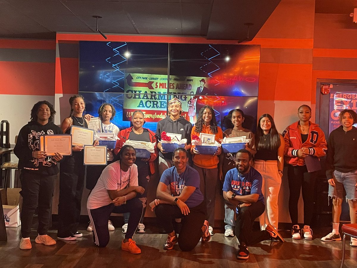 Had a great time yesterday celebrating <a href="/DullesGBB/">🏀 Dulles Girls Basketball 🏀</a> at our end of the year banquet. Fun, food, and fellowship. Congrats to everyone that received an award to to those who made LVB a great place to be! #CHAMPION thanks to <a href="/BowleroBowl/">Bowlero</a> in Stafford for making our event perfect!