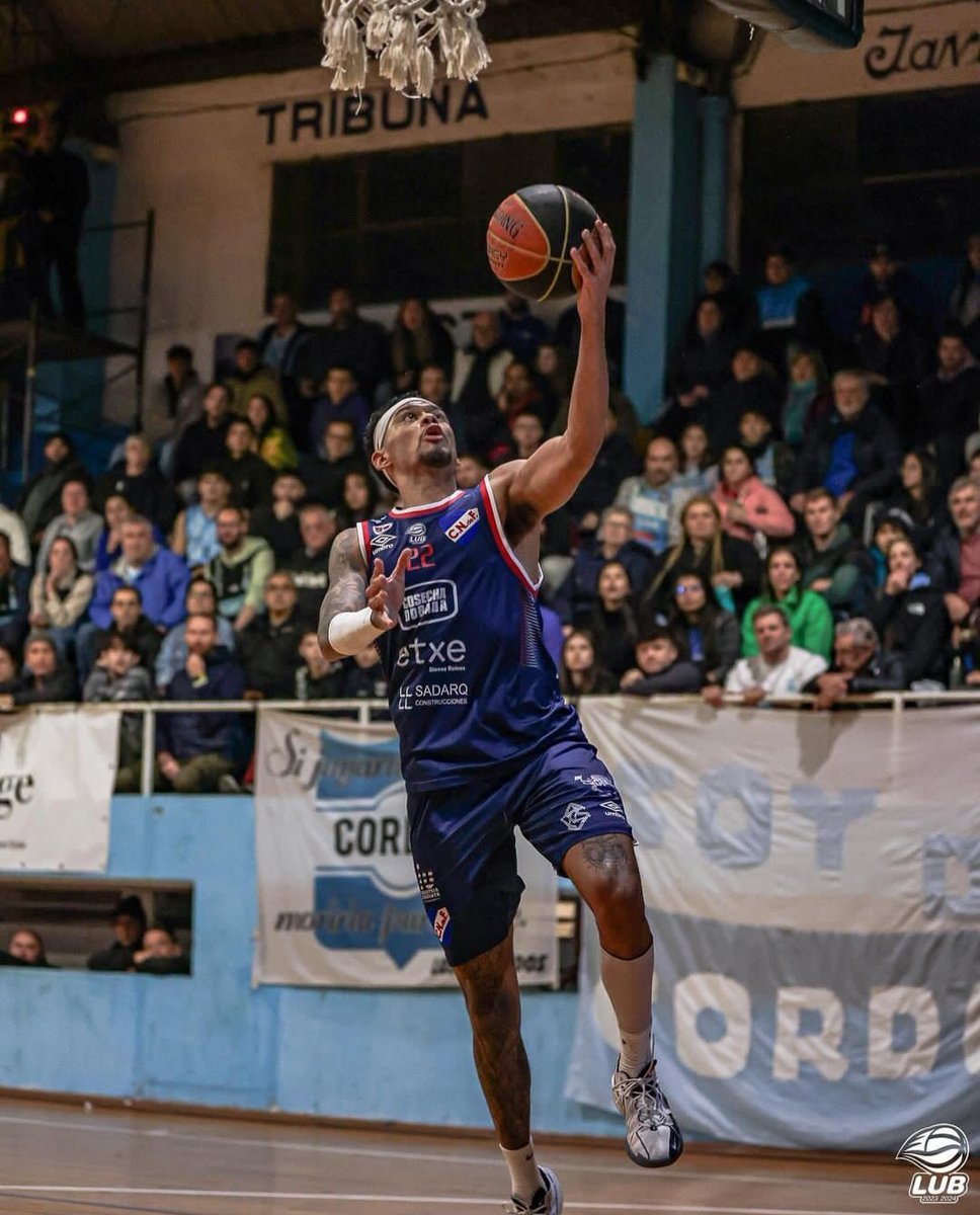 Victoria de @CNdeFbasketball como visitante sobre @ClubCordon1 78 a 66 (Alargue en 63), cerró la serie 3-1 y se mete en semifinales @LUB_Uy, Michael Smith @mikesmoothies24 23 pts, 5 reb, Eric Anderson @EASports_21 16 pts, 17 reb, 4 asist. Va frente a Aguada