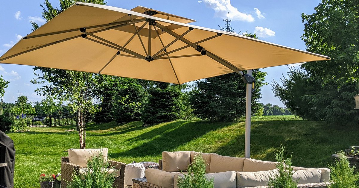 Under the warm sun, amidst lush greenery, find solace beneath our elegant patio umbrella！
#patiolife #PatioUmbrella #OutdoorLighting #OutdoorEntertaining #outdoorliving #RelaxationStation
#GardenDecor