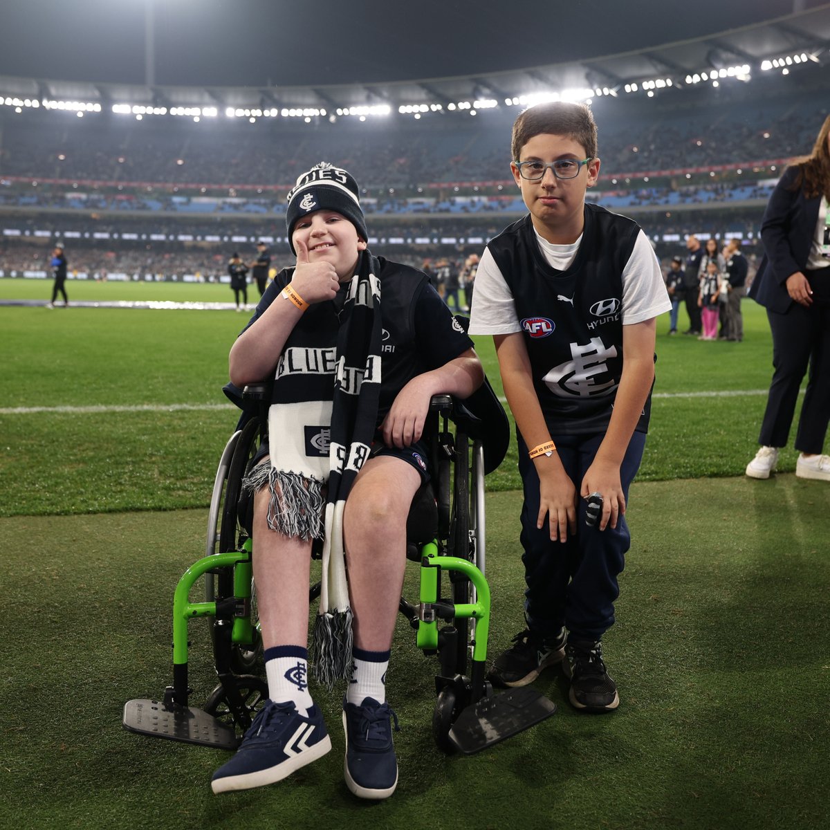Thank you to Hyundai Help for Kids, in partnership with Very Special Kids, for providing Roman and Dimitros with a once-in-a-lifetime experience at the MCG 💙