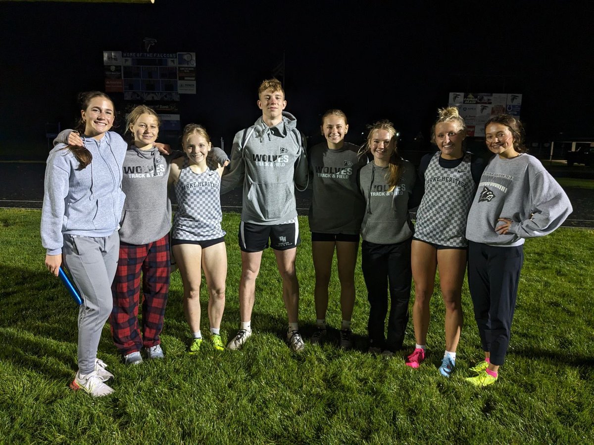 Here’s the Parke Heritage WRC event champions from the conference meet! Cade Mabry (100m), Emma Simpson (100m Hurdles, High Jump), 4x100 Relay team (Kera Boblett, Cate O’Brien, Stormi Swaim, Hallie Miller), & 4x400 team (Anesa Veseli, Brooke Mace, Miller, Simpson). @PHWolvesAD