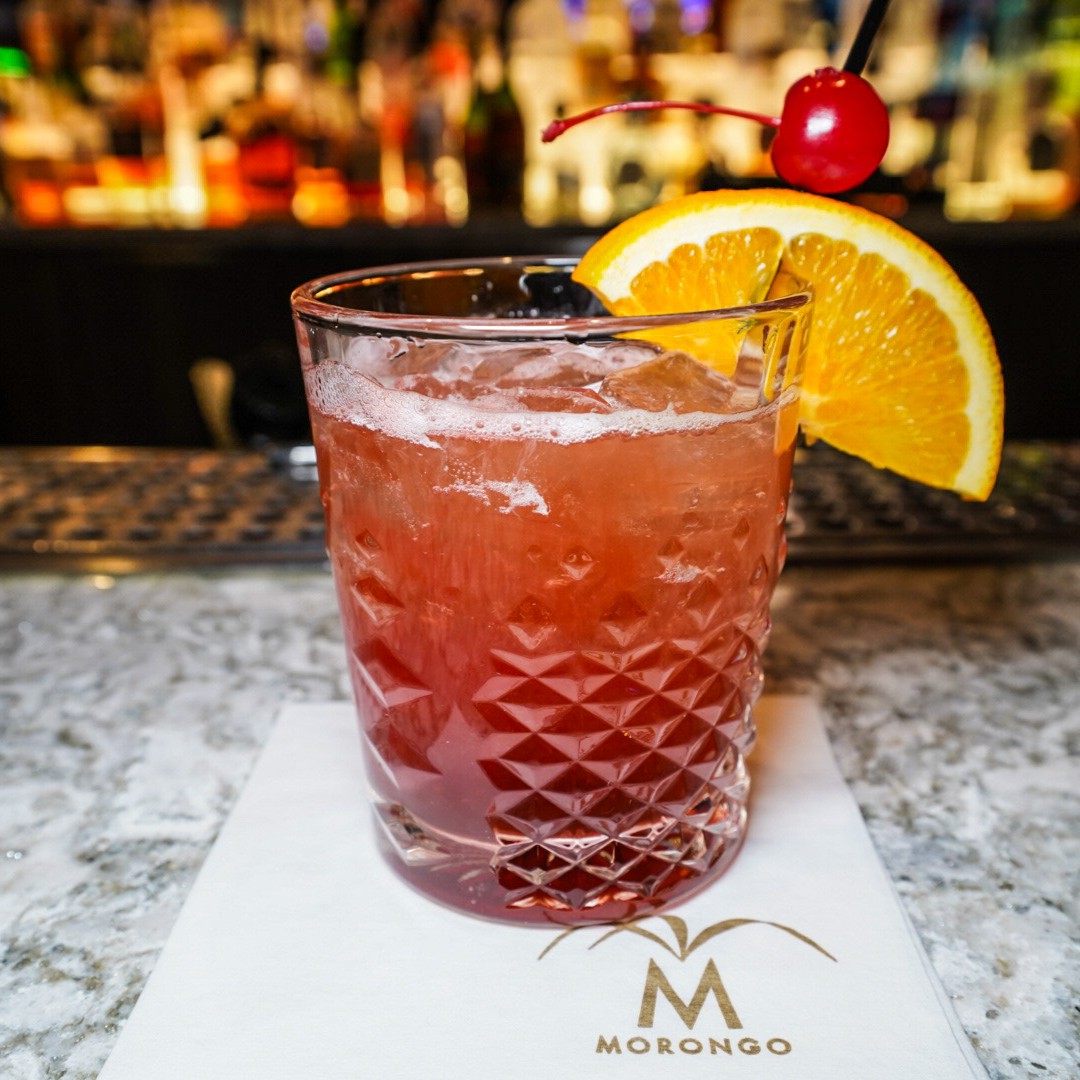 Get a taste of paradise with our Singapore Sling!😁A burst of citrus layered with an aromatic botanical depth. 🍹 Try this the next time you visit at the Crystal Hearts Bar or any of your favorite bars throughout the casino.🤗 bit.ly/4acD5Zv #morongo #casino #drinks