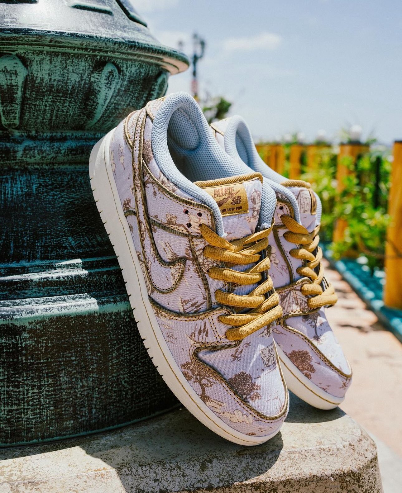 NIKE SB DUNK LOW PRO PRM- FN5880-001