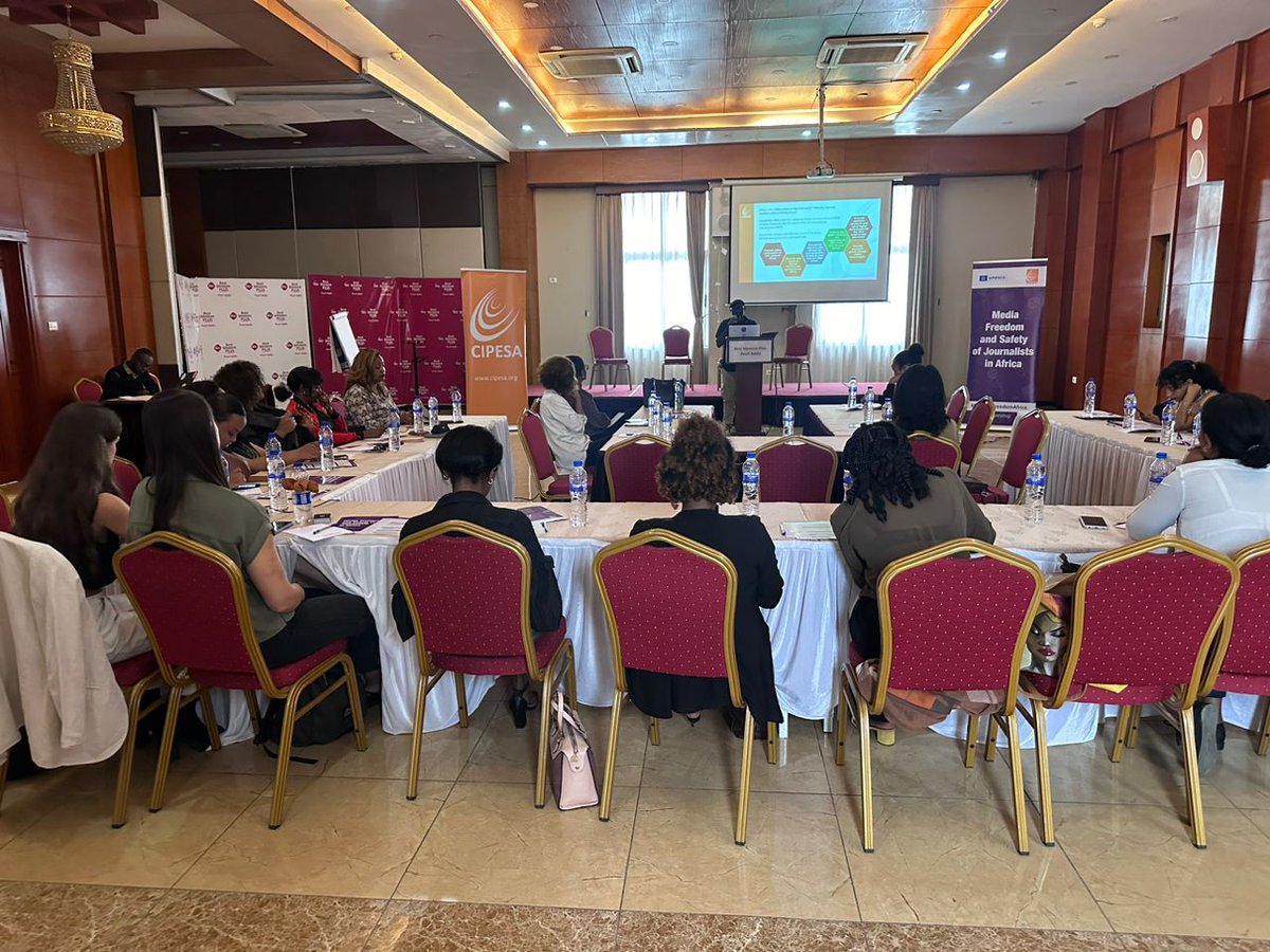 Today we are in #Ethiopia as part of our #WeekOfSafety for women journalists in Africa campaign! Alongside @Inform_Africa we are hosting journalists in an interactive day of discussions on #TFGBV and practical sessions on #digitalsecurity!