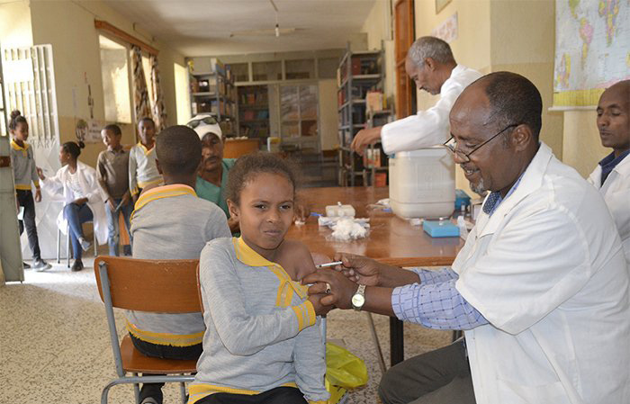 #Eritrea's commitment to routine childhood vaccination has led to a sustained immunization rate of around 98% since 2013. These efforts have been recognized globally, contributing to significant reductions in under-five mortality rates. #RightToHealth #HealthForAll