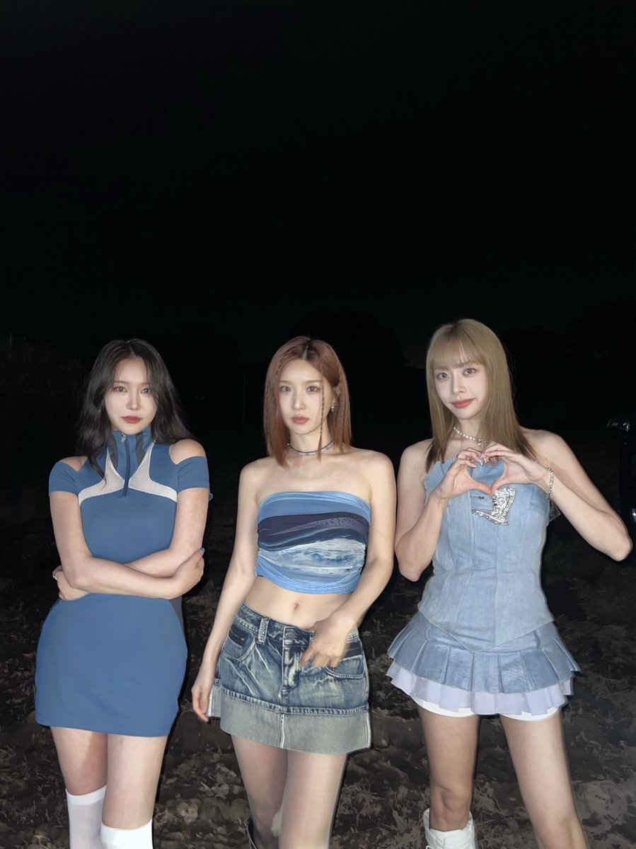 weare_bbgirls's tweet photo. [📷]
240509

국군장병 여러분의 뜨거운 함성과 함께 행복하게 무대 완료!
충성🫡

#브브걸 #BBGIRLS https://t.co/Nxdj4cHDbs