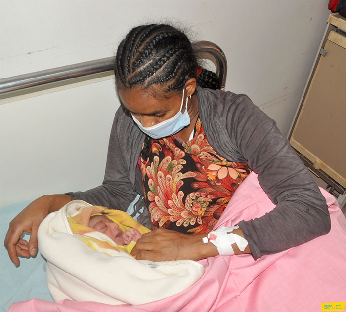 Maternity waiting homes in #Eritrea have boosted facility-based deliveries to 83.7% in 2023, up from just 6% in 1991. This investment in infrastructure is crucial for ensuring safe pregnancies and reducing maternal mortality. #MaternalHealth #RightToHealth #HealthForAll