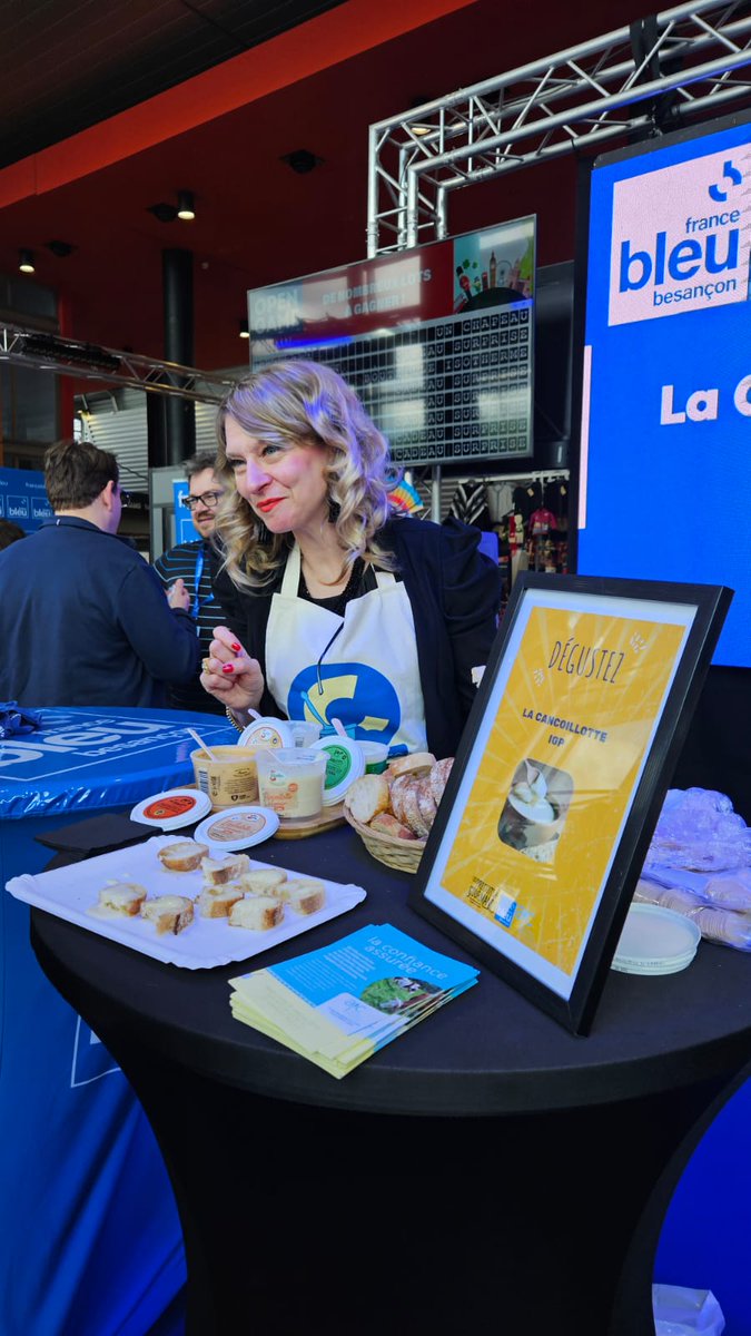 cancoillotteigp's tweet photo. La #Cancoillotte était présente ce mercredi 8 mai sur la #FoireComtoise à @MicropolisBesac.
Julie Morin de la fromagerie Poitrey #labelleetoile a proposé une animation avec @bleubesancon et le @GPPR_BFC.
Dégustations et interview à (ré) écouter👇
https://t.co/464mbaXFGg https://t.co/QWkCWlAsIe