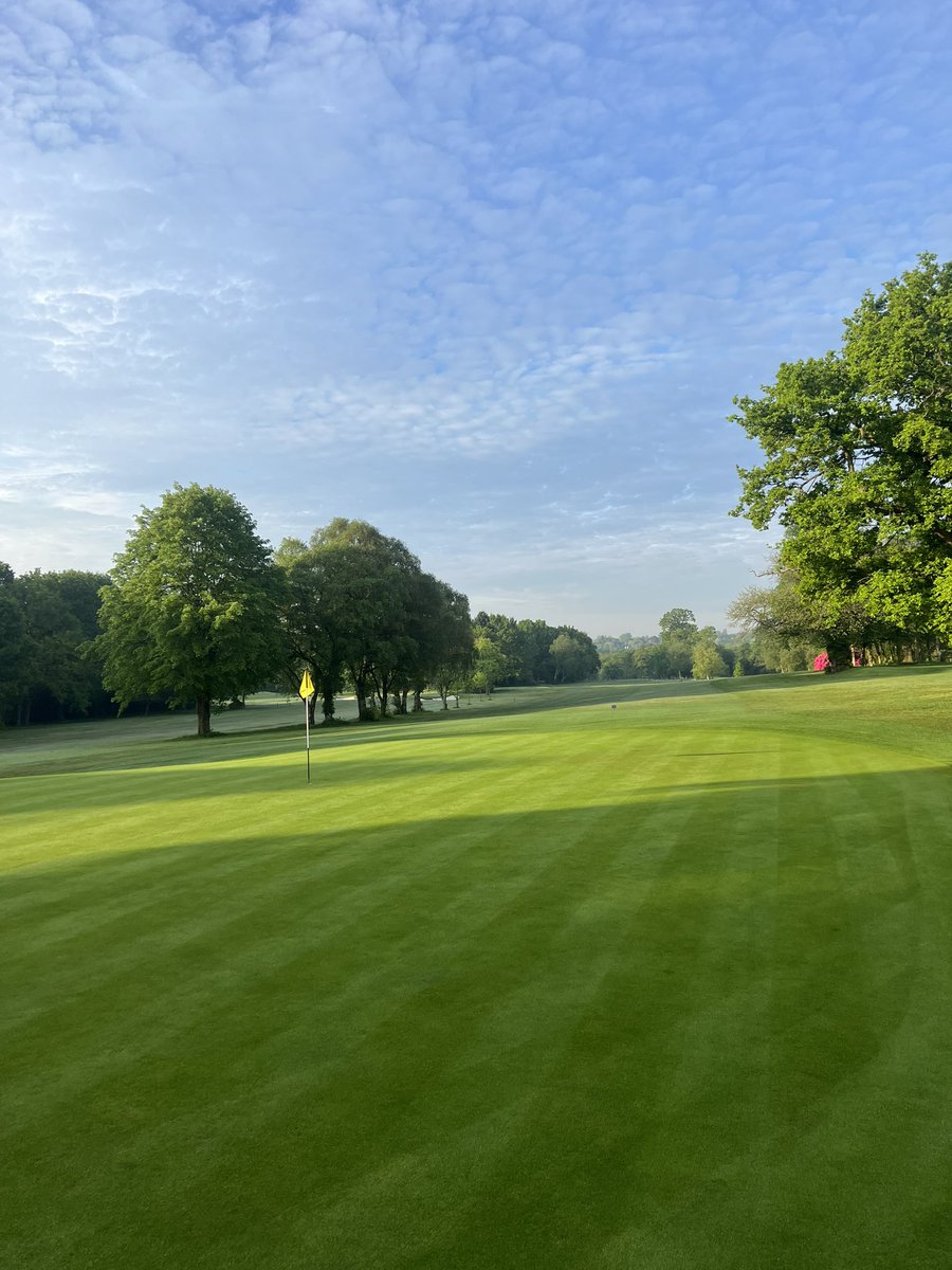 Friday morning set up underway @Edgbaston_GC