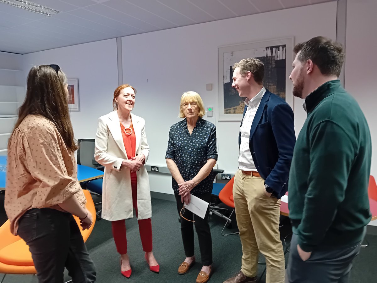 A privilege to met Peggy, who diagnosed with #pancreaticcancer in 2017 spoke with @thorpesd & @AidanODowling about their research to understand this cancer & improve treatments for @BreakthroCancer 'Cancer Conversations' Thanks @Sean_Breathnach & @SandymountVideo @FionnualaGinty